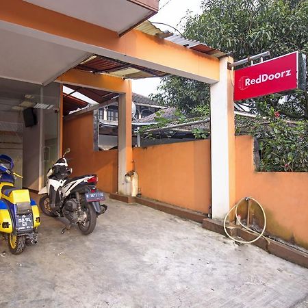 Reddoorz Syariah Near Btc Fashion Mall 반둥 외부 사진