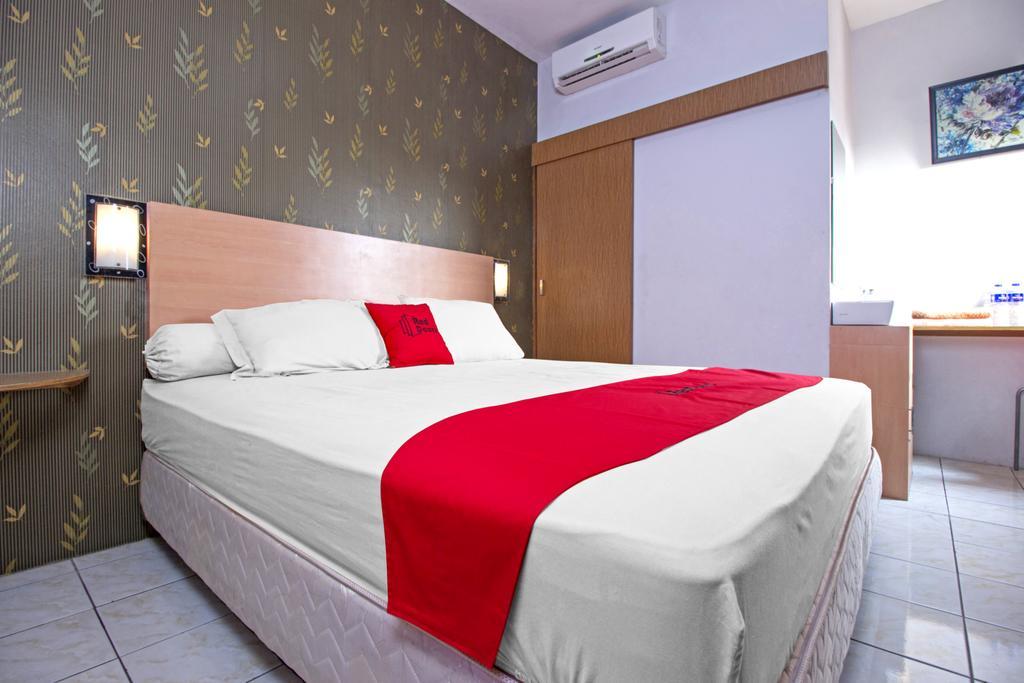 Reddoorz Syariah Near Btc Fashion Mall 반둥 외부 사진